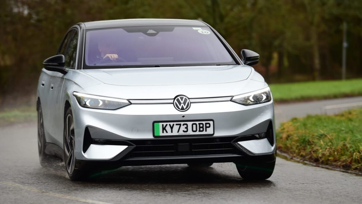 BYD Sealion 7 - front tracking