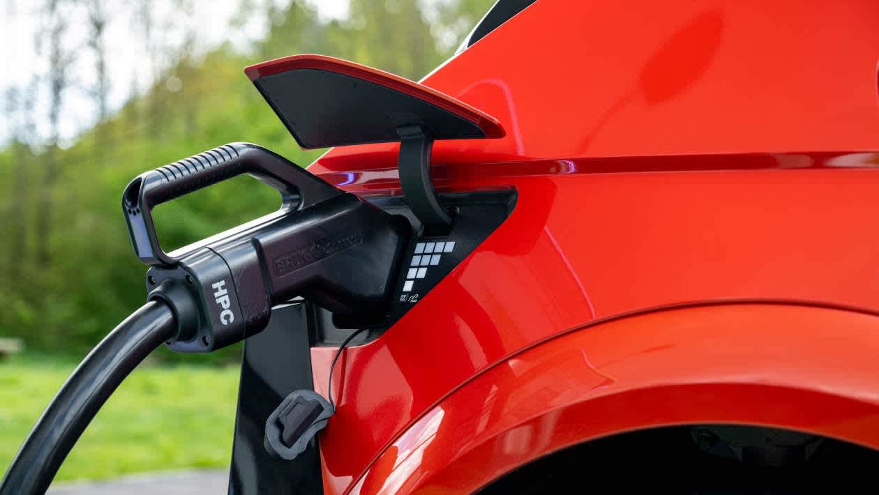 Le réseau de chargement de vélos UK au Royaume-Uni exerce les conducteurs à risque d'être bloqué