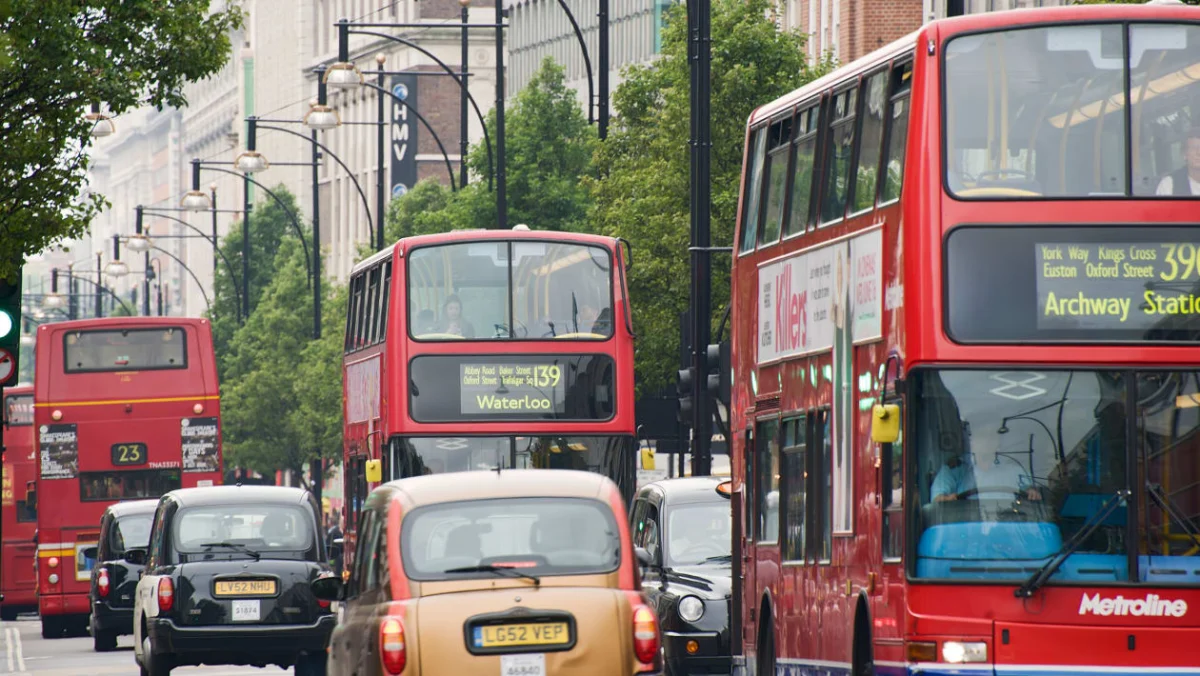 Ulez fournissant aux Londoniens un «air beaucoup plus propre», explique le maire