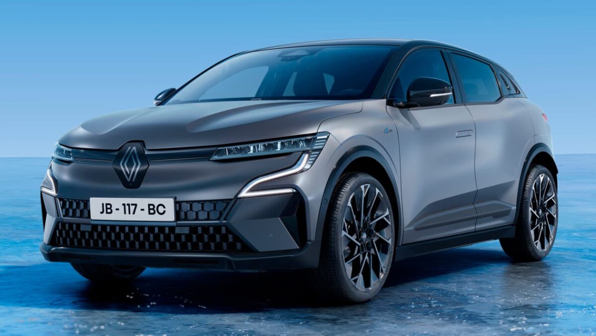 Rafofhed Renault Megane et Scenic obtiennent une conduite en une pédale et une baisse de prix