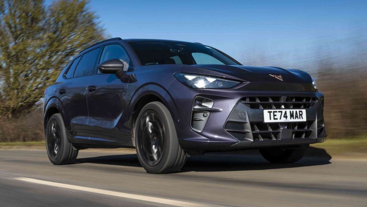 Cupra Terramar - front tracking