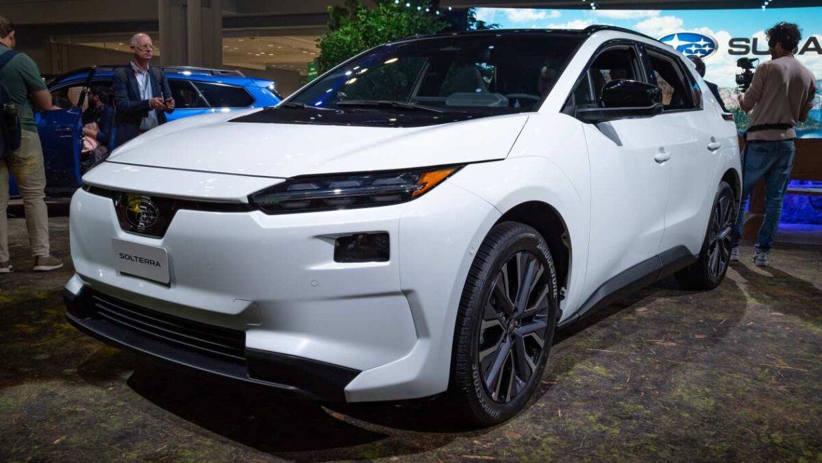 Subaru Solterra, fortement révisée, a révélé avec 25% de plage de plus