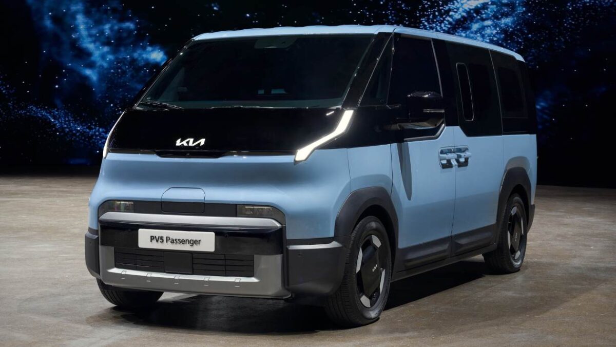 New Kia PV5 MPV passager sous-évalue le VW ID.Buzz par un énorme 25 000 £
