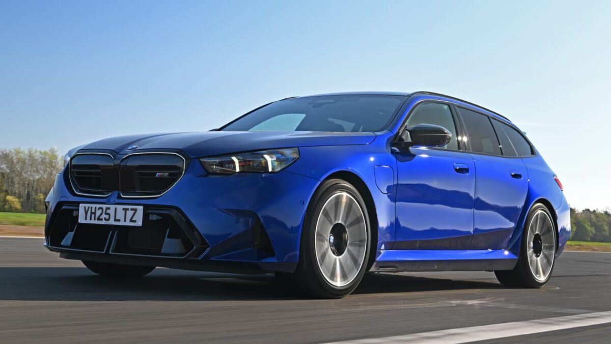 BMW M5 Touring - front