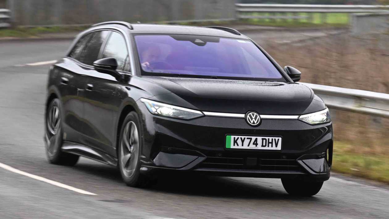 Volkswagen ID.7 Tourer - front cornering alternative