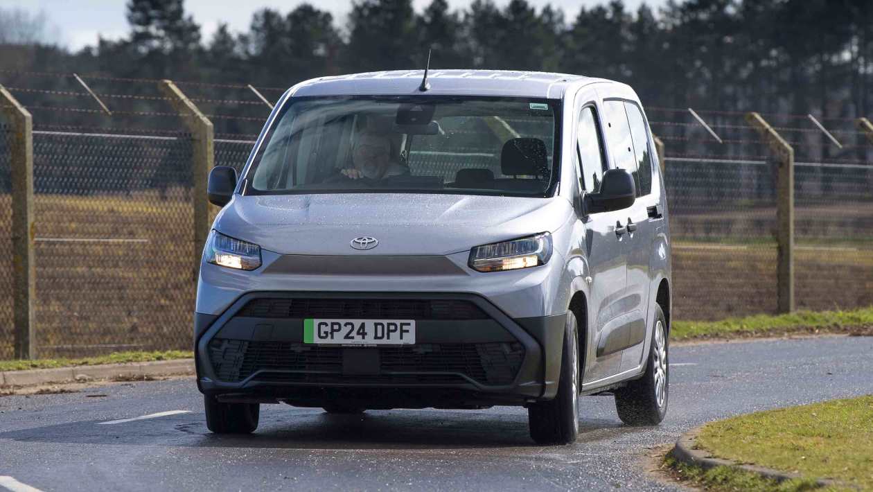 Affaire de la voiture du jour: la Toyota Proace City Virso est un EV pratique pour seulement 200 £ par mois