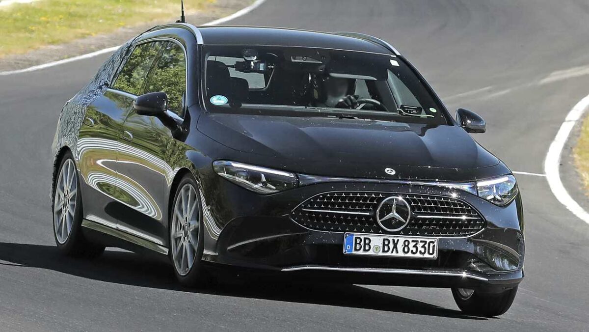 Le frein de tir de nouveau Mercedes CLA perd presque son camouflage