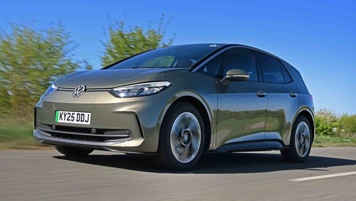 Volkswagen ID.3 - front, full width
