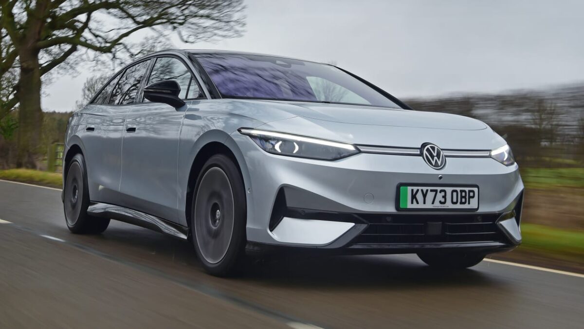 Volkswagen ID7 GTX - front tracking