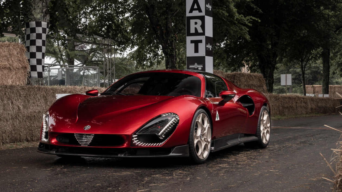 Nouvelle supercar Alfa à l'ordre du jour après le lien de course de course
