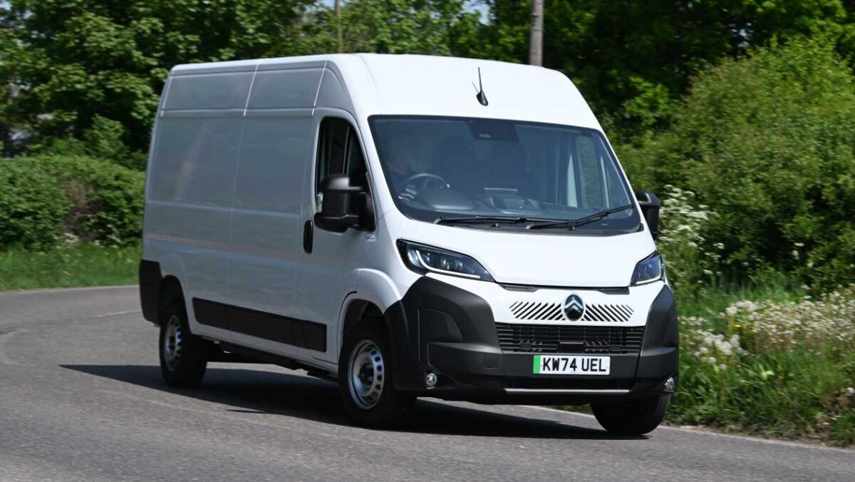 Citroen Relay - front cornering