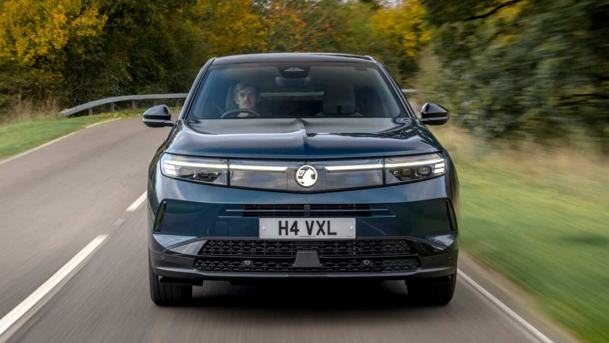 Affaire de la voiture de la journée: Vauxhall Grand-terre Ultime pour un incroyable 179 £ par mois