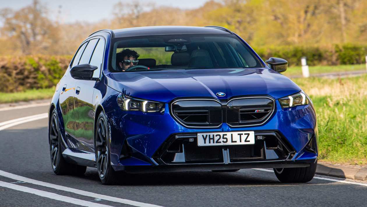 Affaire de la voiture du jour: 717 ch BMW M5 Tourring Super-Estate sur une délicieuse transaction de location