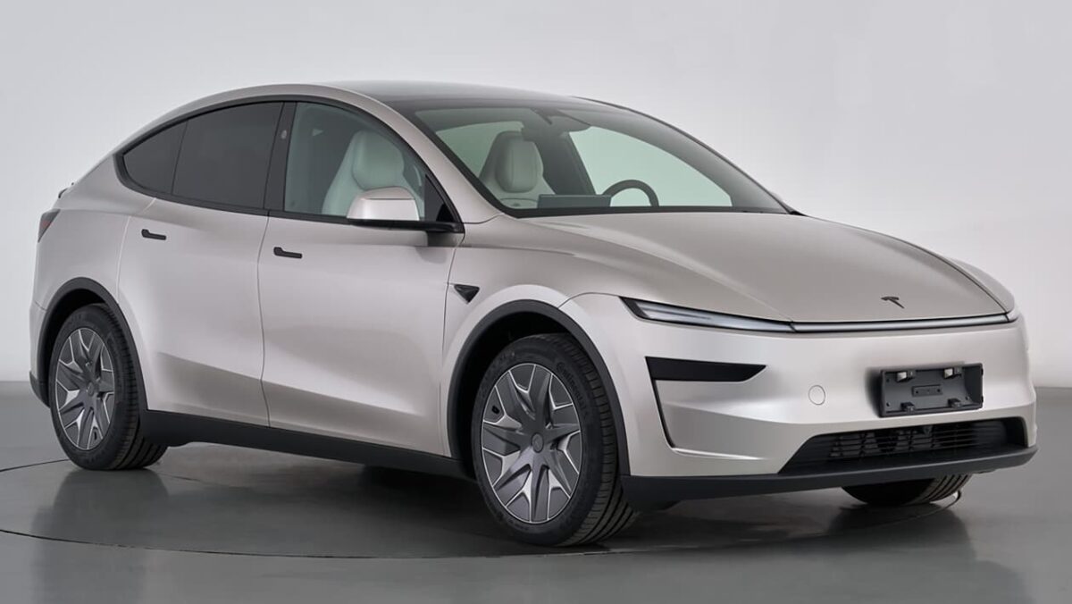 Nouveau Tesla Model YL Si six places a fui en Chine