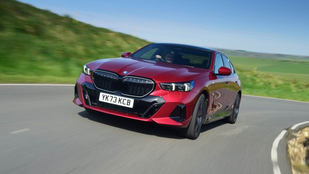 Affaire de la voiture du jour: cette BMW 530E est facile en carburant et votre compte bancaire à un peu plus de 400 £ par mois