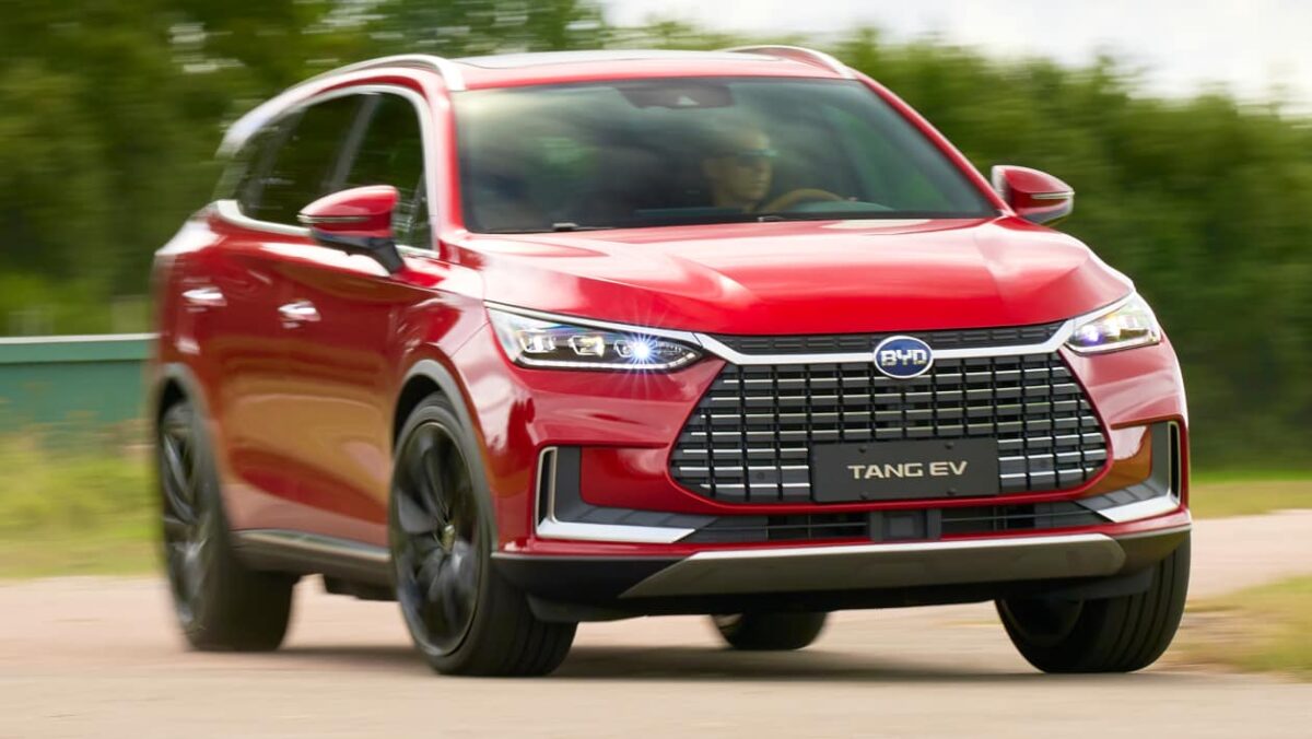 BYD parie en grande partie sur l'Europe: nouveau SUV de 7 places, plus de PHEV et un service "six étoiles"