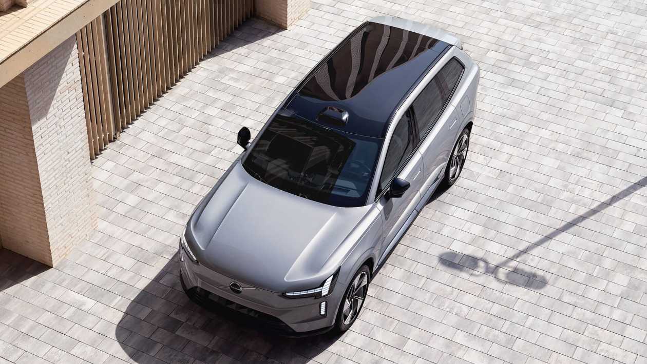 Big Volvo Ex90 obtient d'énormes mises à jour matérielles, et une charge plus rapide