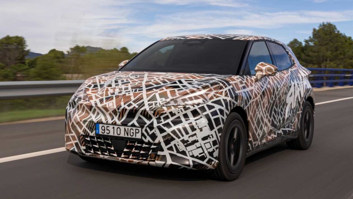 Test du nouveau prototype Cupra Raval : en passe de devenir le meilleur véhicule électrique de la marque espagnole à ce jour