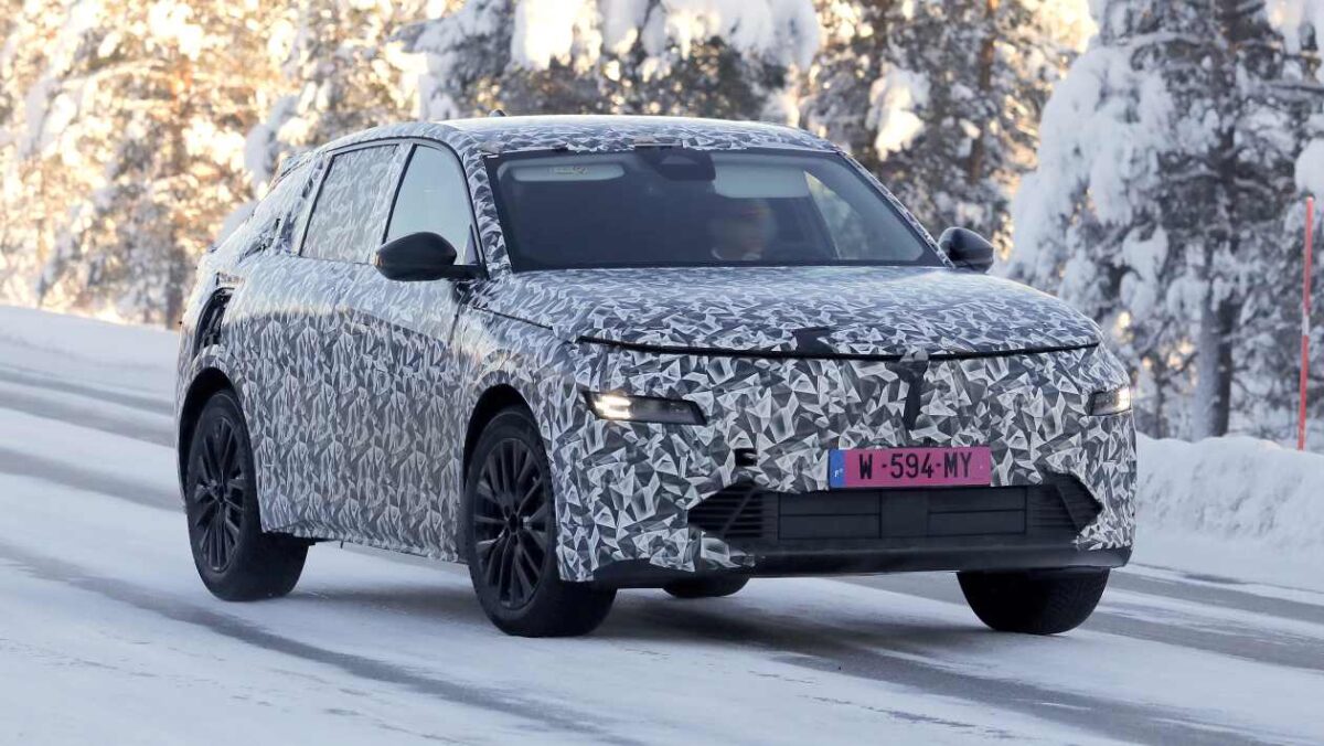 La Lancia Gamma est de retour ! La réponse italienne à la Ford Capri est vue pour la première fois