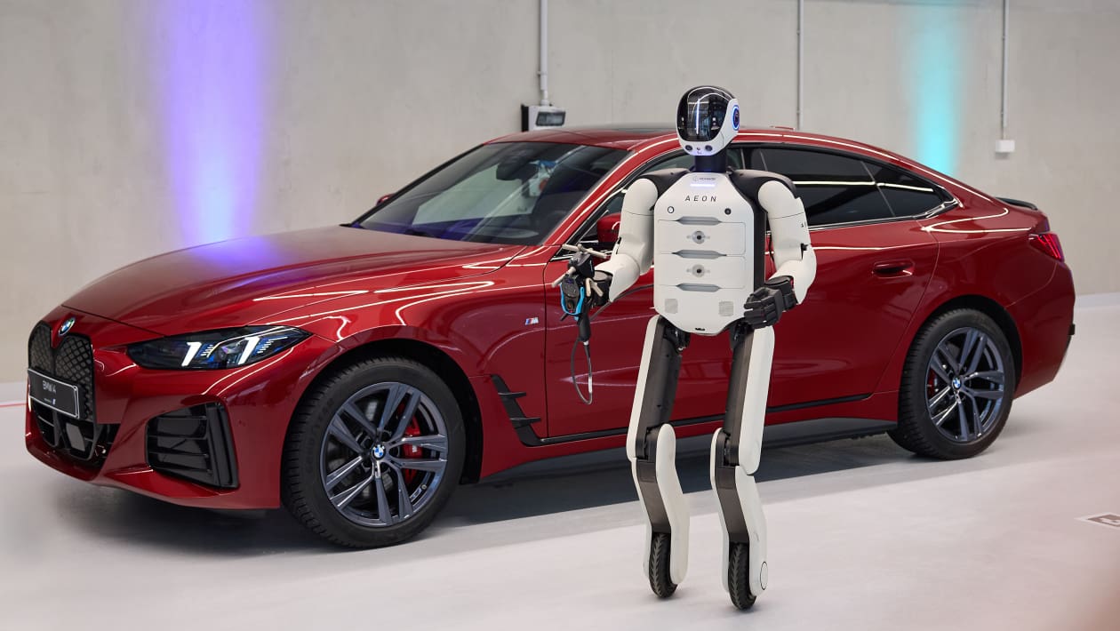 BMW utilise des robots humanoïdes pour construire des véhicules électriques et hybrides