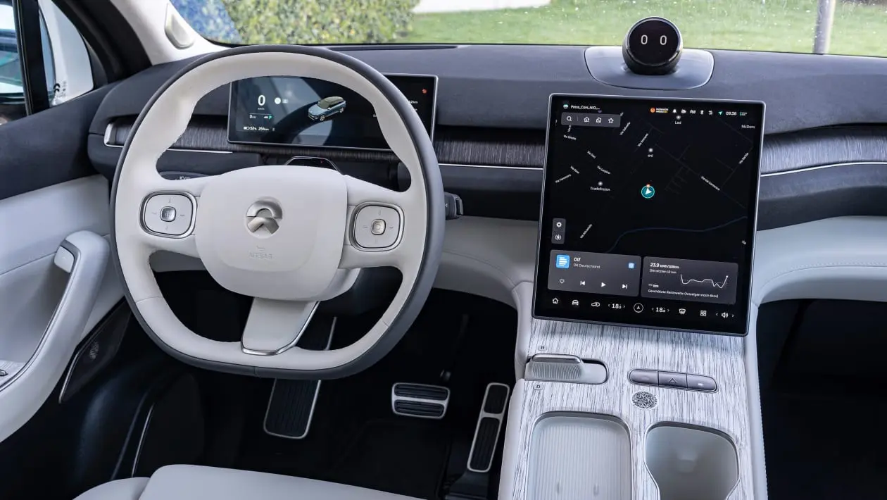 Nio ET9 - front