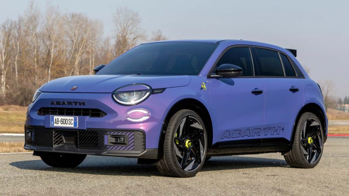 ABARTH 600E Prix a été réduit de 2 000 £ pour l'économiser de la taxe sur les voitures de luxe