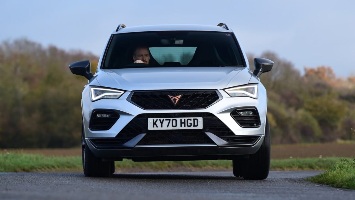 Affaire de la voiture du jour: Cupra Ateca est un SUV de pompier près de 300 ch, pour seulement 358 £ par mois