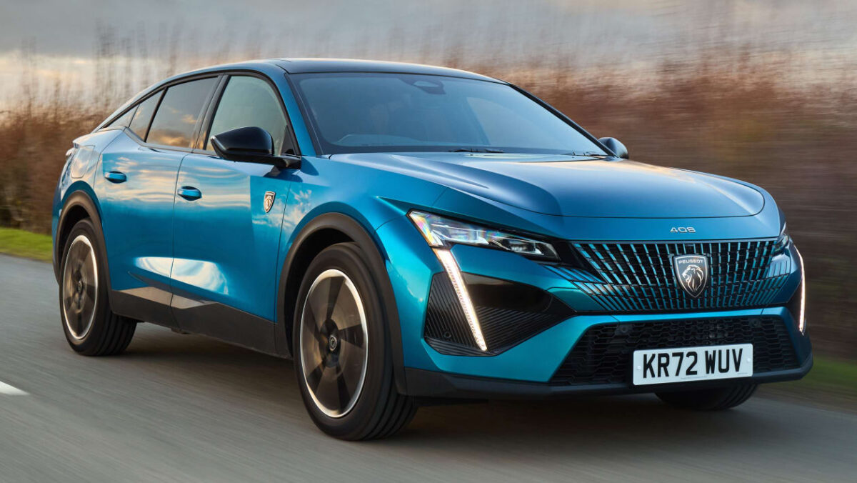 Affaire de la voiture du jour: Peugeot 408 offre un style et une individualité pour 223 £ par mois
