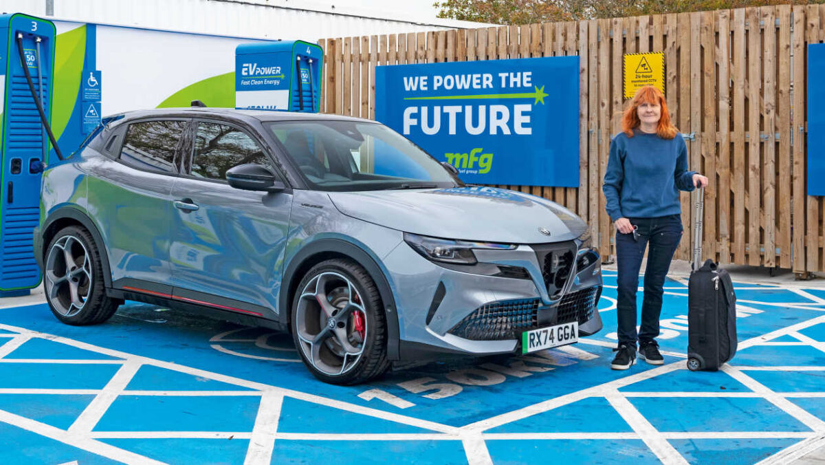 Alfa Romeo Junior Elettrica Veloce : essai longue durée