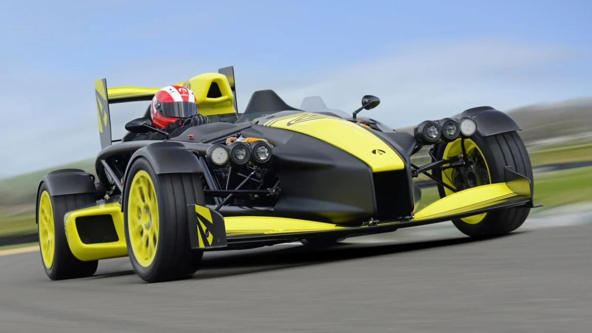 Ariel Atom 4RR est une mini voiture de Formule 1 pour la route, l'Atom la plus rapide de tous les temps