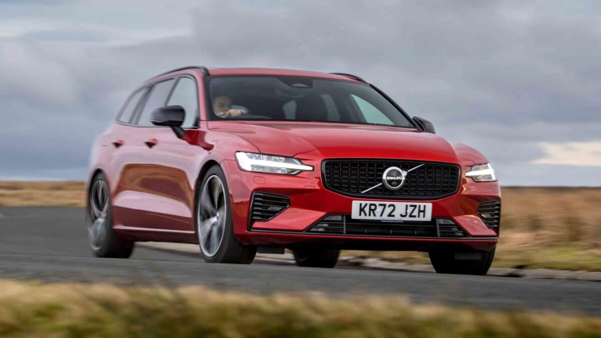 Volvo V60 - front corner