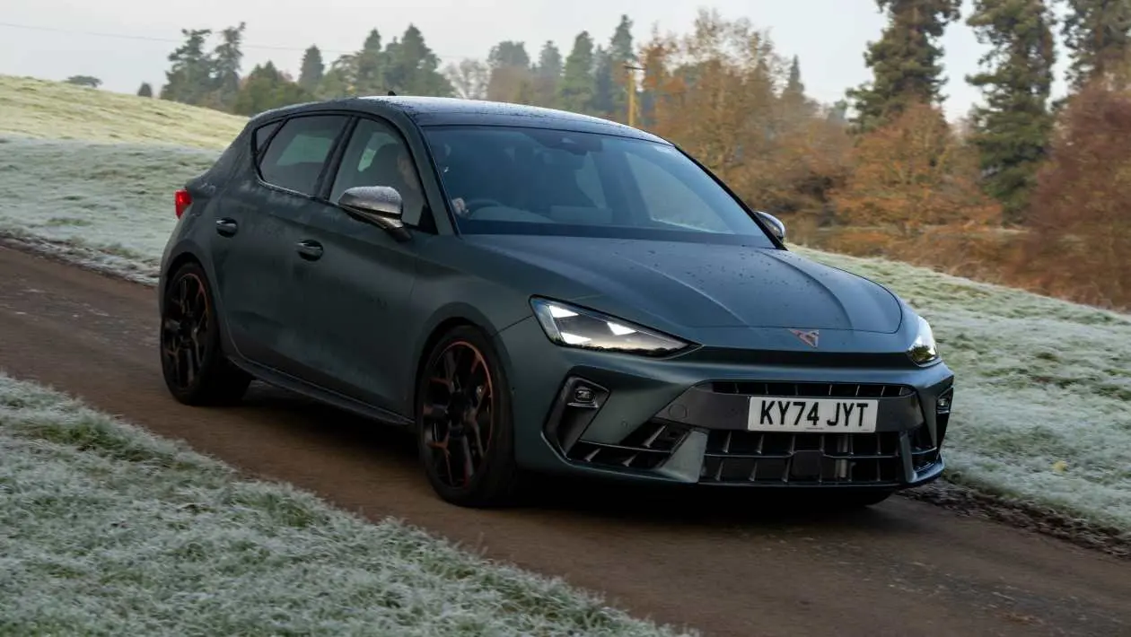 Cupra Leon spy - front