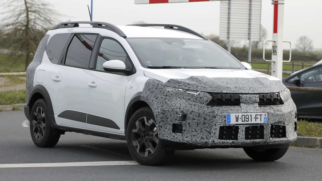 Kia PV5 Passenger - show front