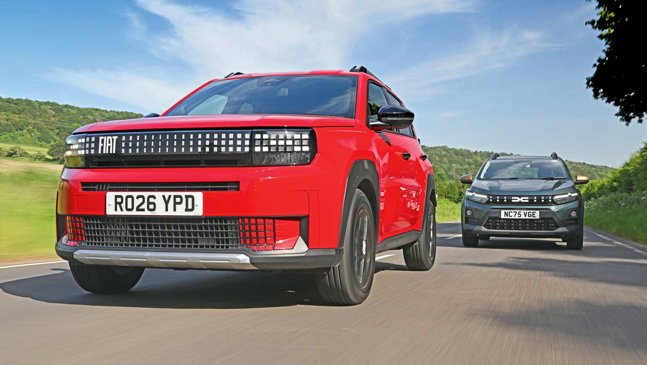 Dacia Sandero Stepway vs Fiat Grande Panda : un face-à-face génial avec une supermini à petit budget
