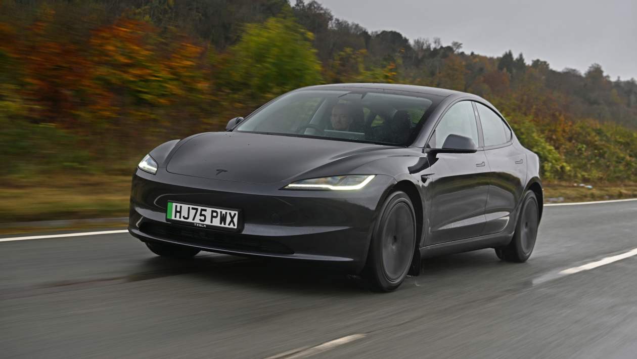 Désolé, les passionnés d'essence : la Tesla Model 3 a été élue meilleure voiture à posséder au Royaume-Uni
