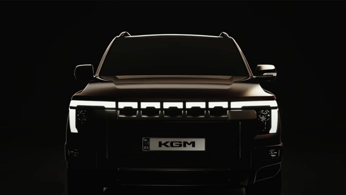 BYD Shark - front 3/4