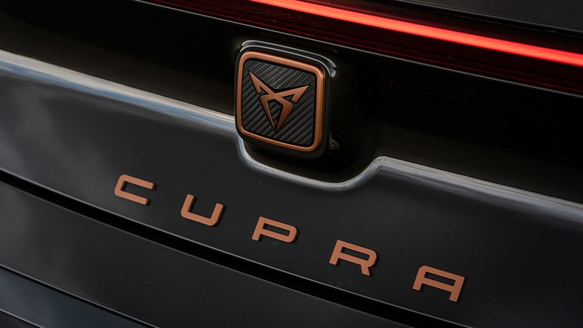 Écran tactiles ici pour rester, mais certains boutons reviendront, explique Cupra Tech Boss