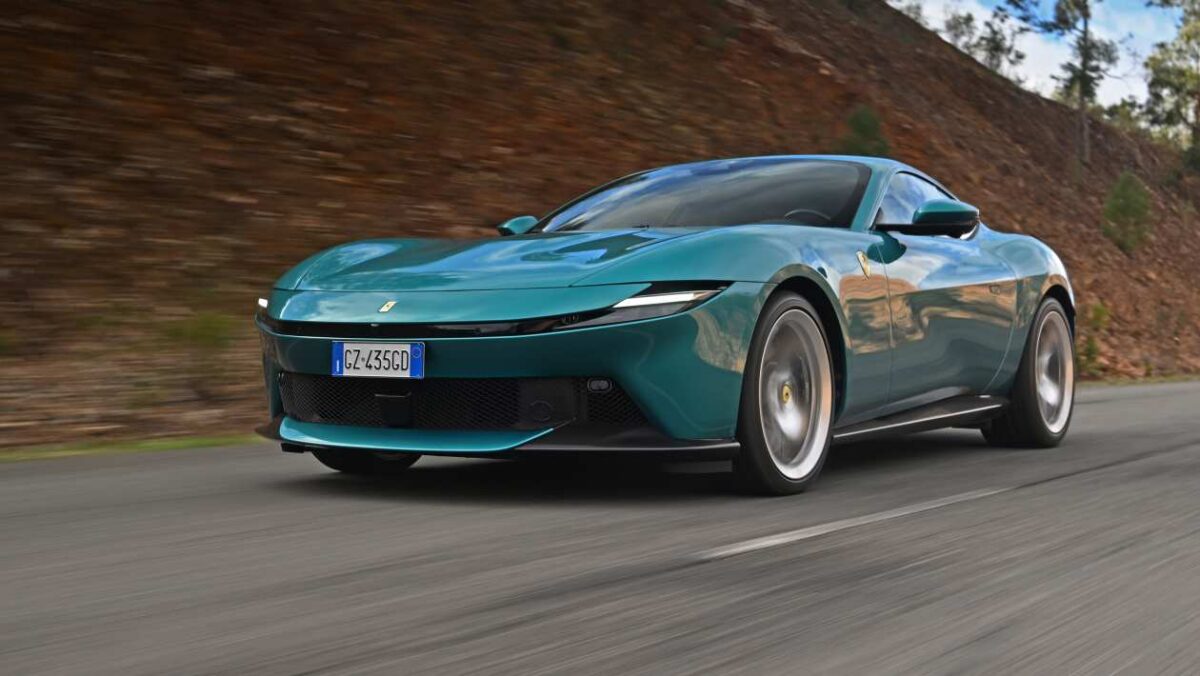 Essai de la nouvelle Ferrari Amalfi 2026 : la voiture de sport d'entrée de gamme de la marque est tout sauf basique