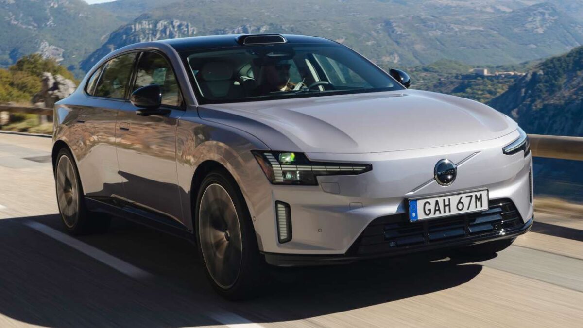 Essai de la nouvelle Volvo ES90 2025 : le modèle électrique ne parvient pas à être à la hauteur de son prix énorme