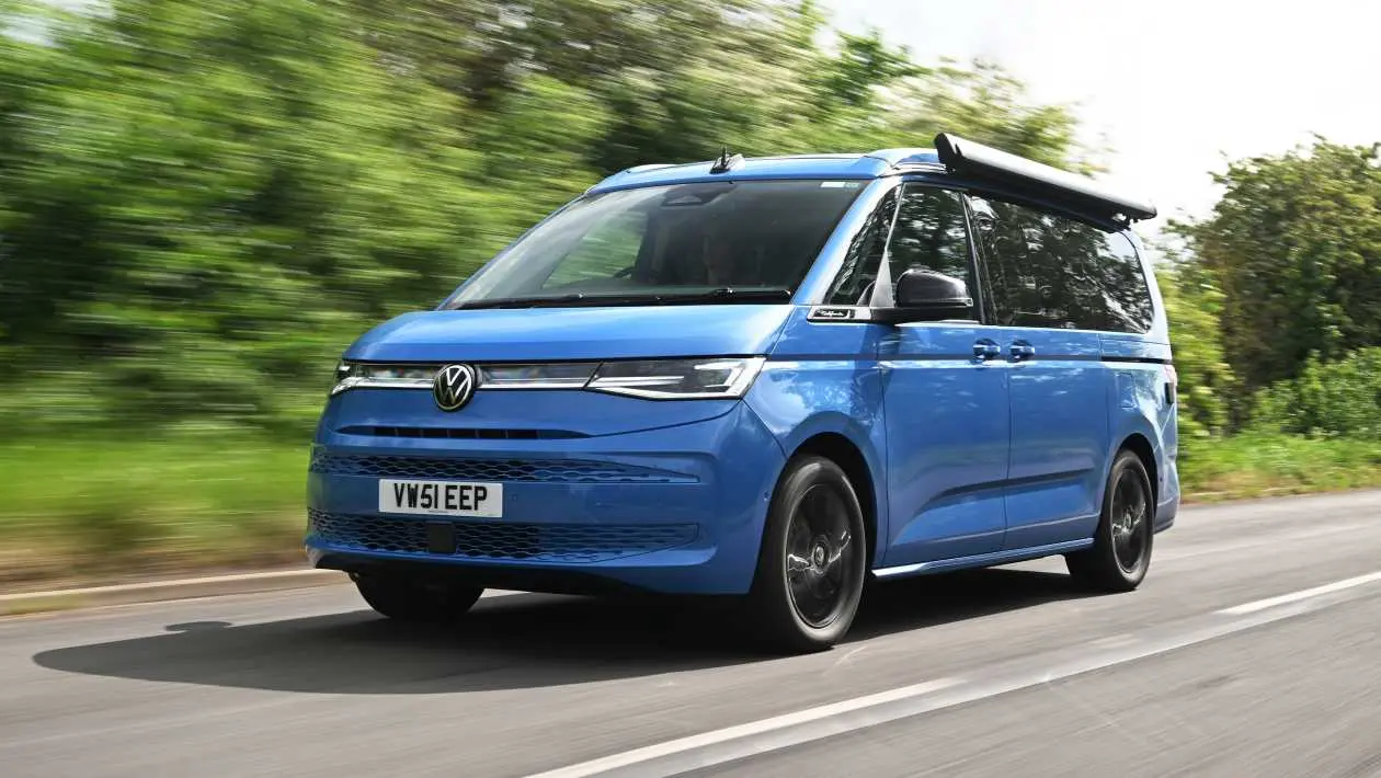 Essai du nouveau Volkswagen California eHybrid : un avant-goût de la vie en camping-car électrique