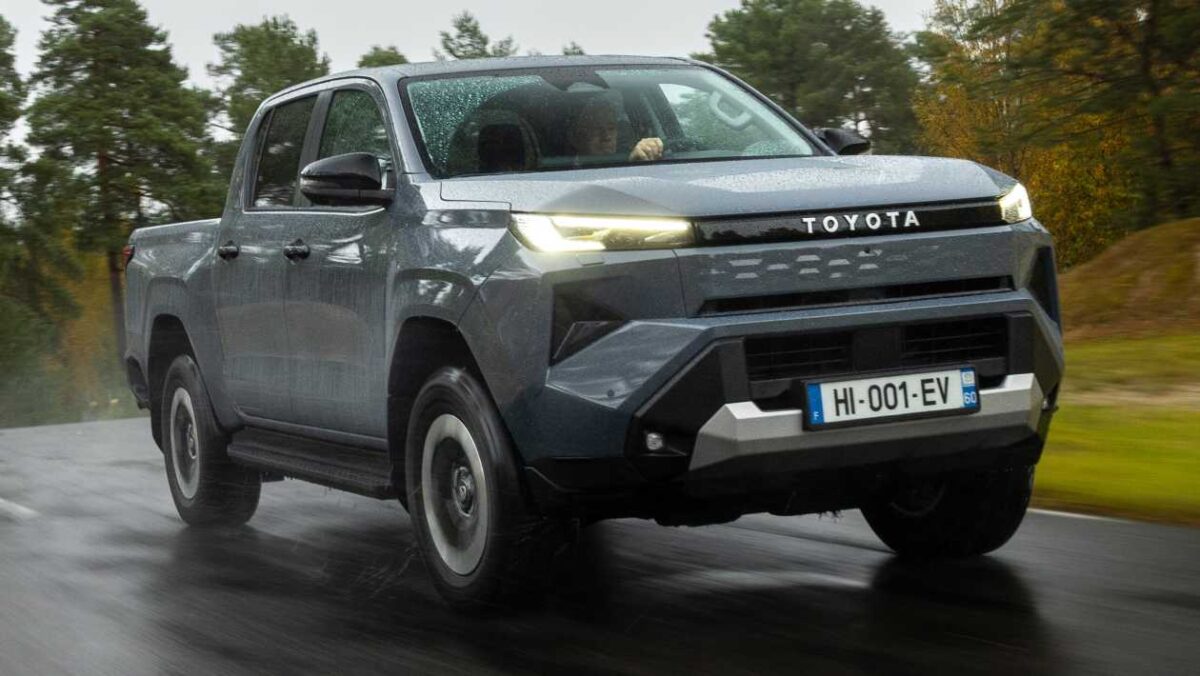 Essai du pick-up Toyota Hilux BEV