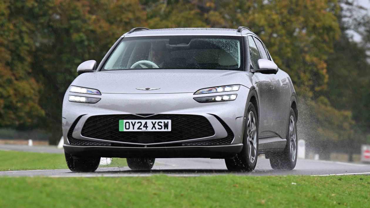 Genesis Schec Pure Essence et Diesel au Royaume-Uni pour se concentrer exclusivement sur les véhicules électriques et les hybrides