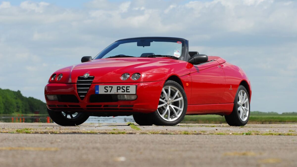 Guide d'achat Alfa Romeo Spider (1996-2005) d'occasion : du plaisir au soleil, à tout petit prix