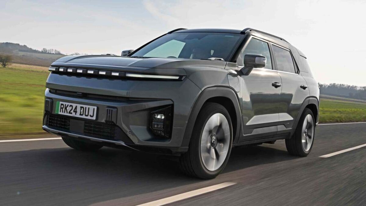 KGM Torres Evx Review