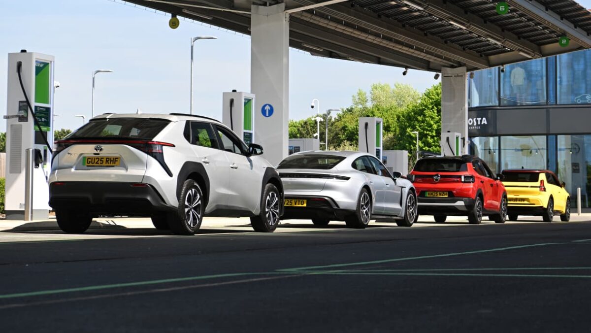 La menace d’une taxe au kilomètre décourage la moitié des automobilistes d’acheter un véhicule électrique