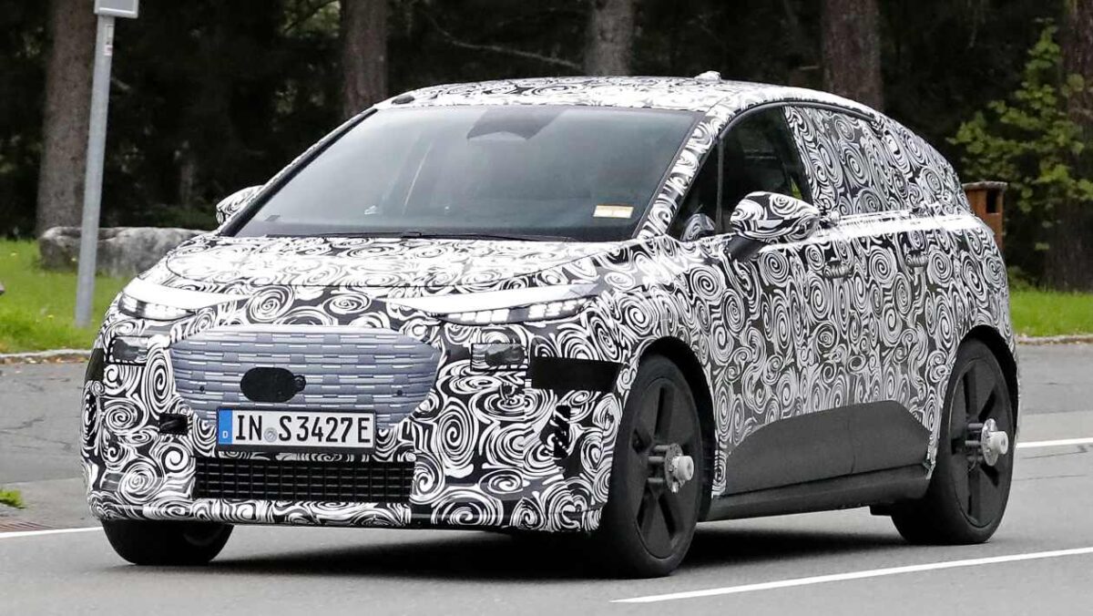 La nouvelle Audi A3 e-tron repérée avec une carrosserie A2 au look rétro