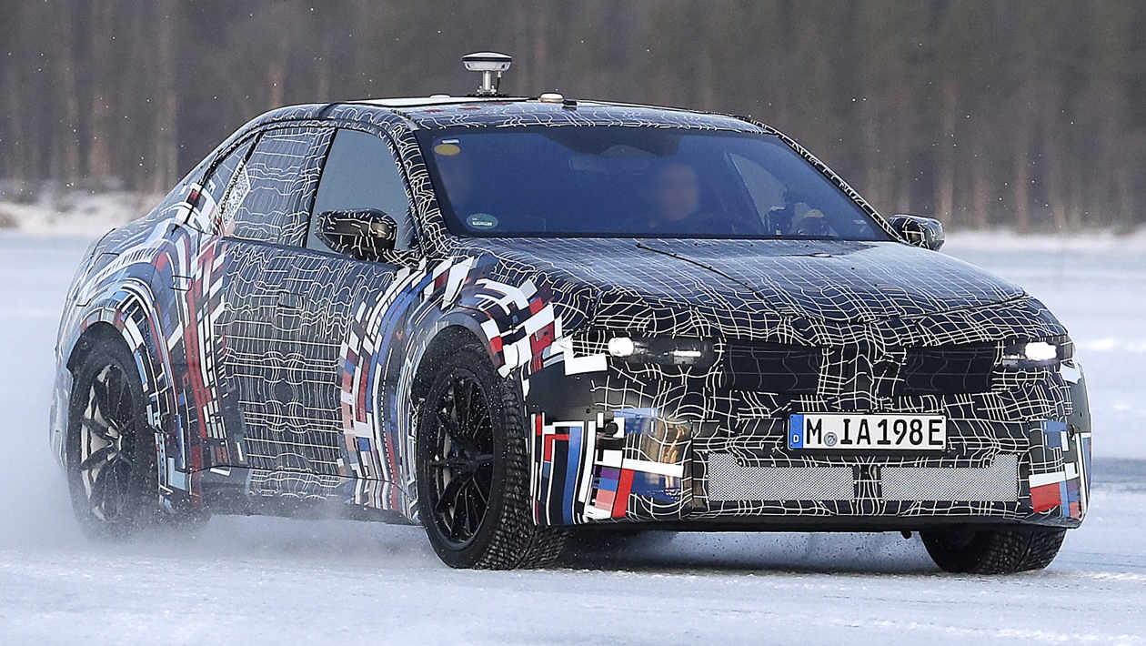 La nouvelle BMW M3 prend la glace alors que l'électricité Super-Saloon commence les tests