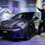 La nouvelle Cupra Raval prête à affronter la Renault 5 à partir de 23 785 £