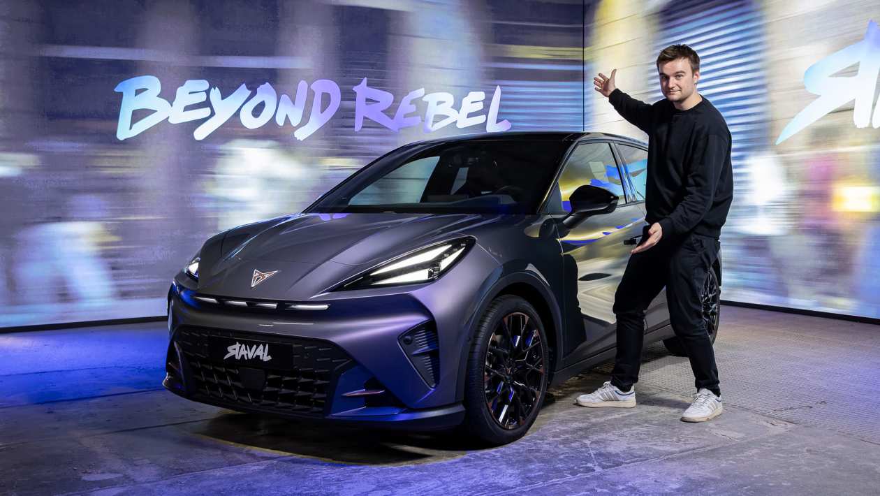 La nouvelle Cupra Raval prête à affronter la Renault 5 à partir de 23 785 £