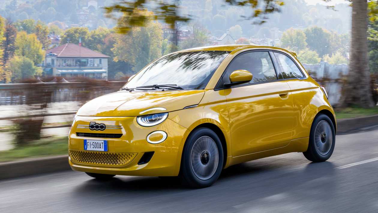 La nouvelle Fiat 500 Hybrid est l'une des voitures les plus lentes du marché